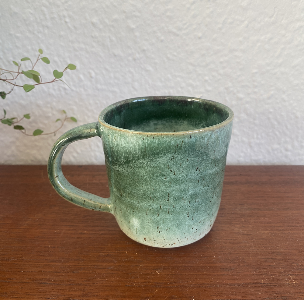 Rustik Håndlavet Stentøjskop i Organiske Grønne Nuancer - Billede 2