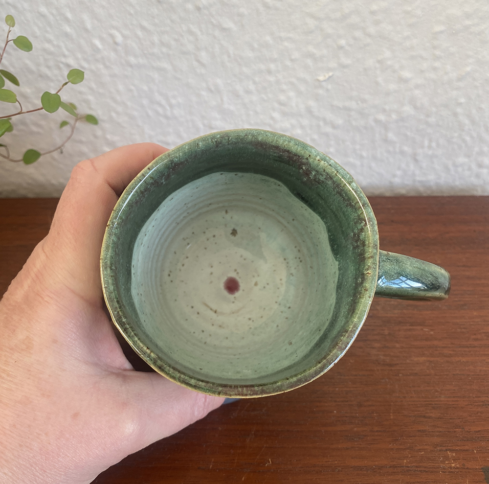 Rustik Håndlavet Stentøjskop i Organiske Grønne Nuancer - Billede 4